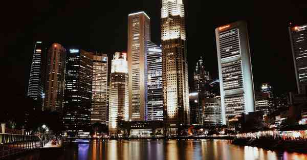 采用人工智能的餐厅（大连陈博士人工智能餐厅）