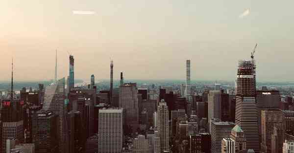 东江大数据泳池