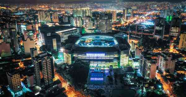 真正的国产智能机器人