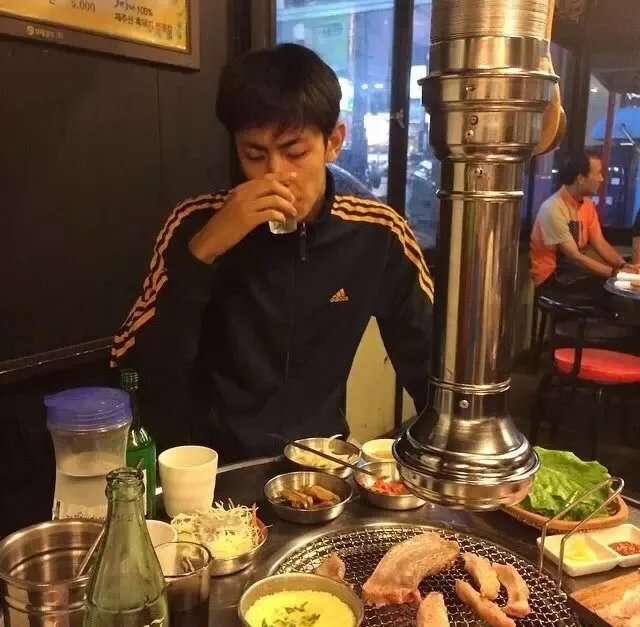 姬娴河玲