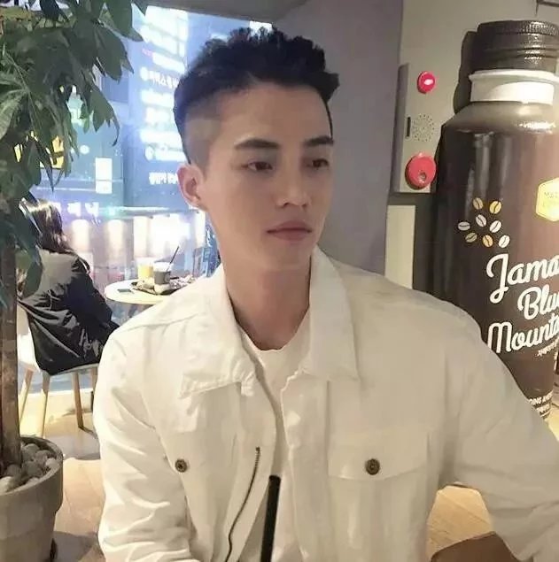 杭震江伊