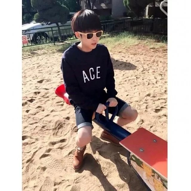鲁素芸萱